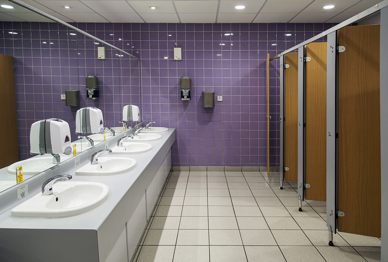 dreamstime_s_102134910 bathroom